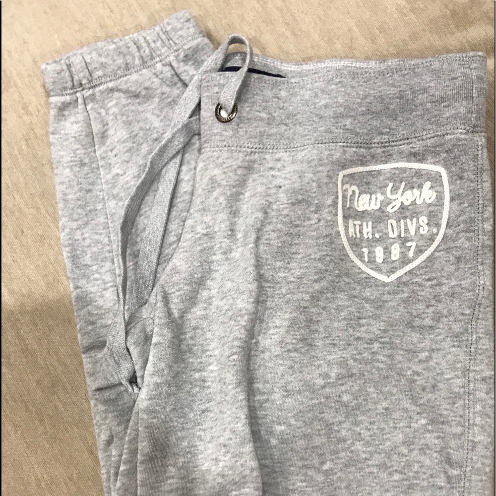 GREY SWEATS